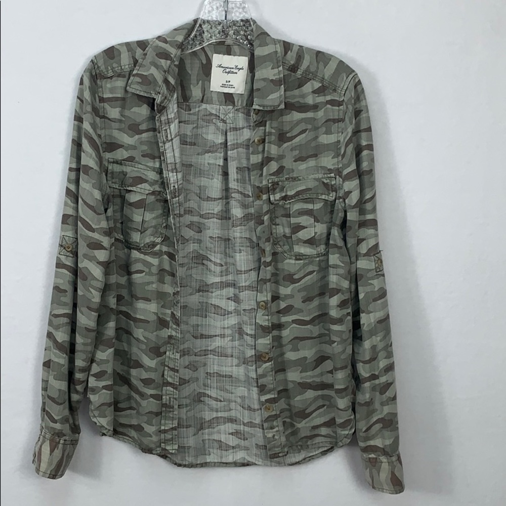 American Eagle Outfitters Camo Button Up SP NWOT